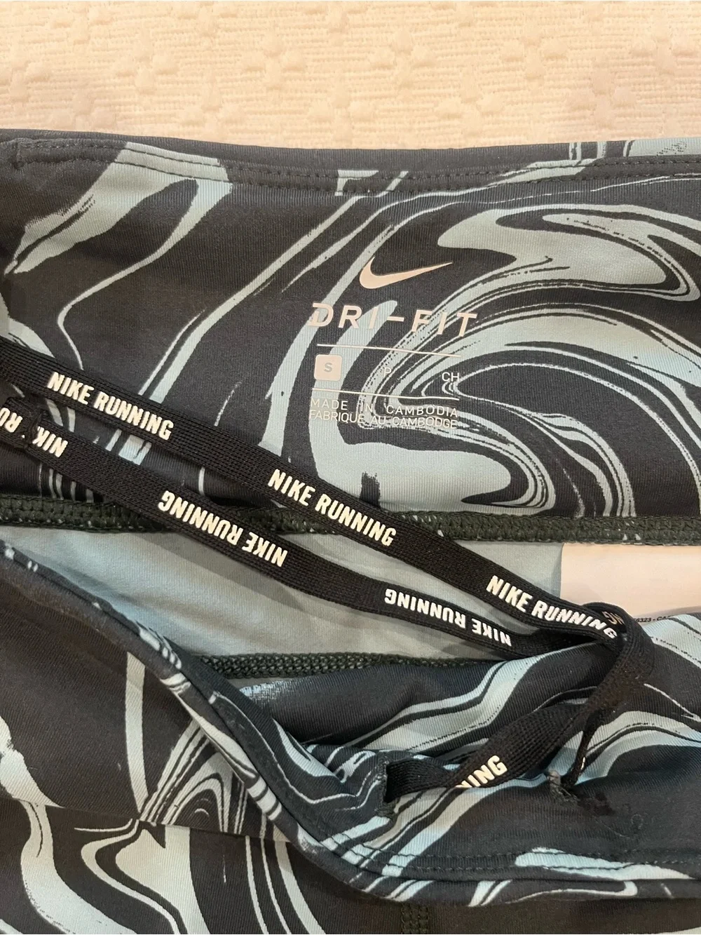 Nike Dri-fit Women’s Black & Gray Swirl-Print Leggings